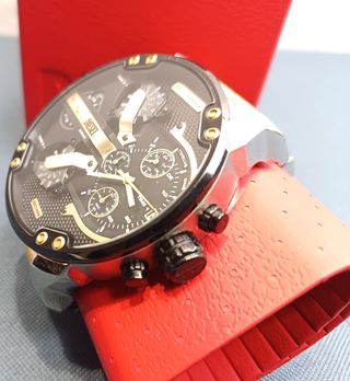 Reloj Diesel DZ7459 Caja Roja 57mm