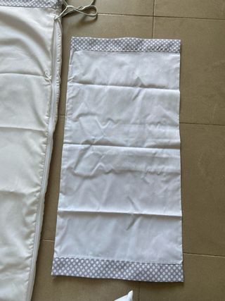 Protector cuna oso, cojín y nórdico