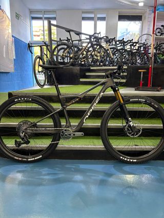 Orbea Oiz M10 AXS 2025 Talla M MANILLAR INTEGRADO