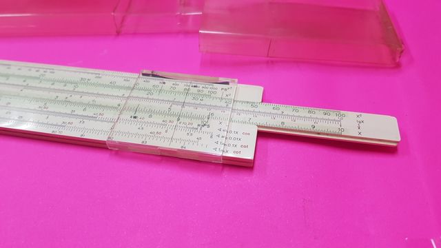 Regla de cálculo Faber Castell