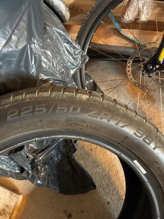 Neumático Kormoran 225/50 ZR17 98Y XL