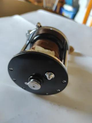 Carrete de pesca Penn 160