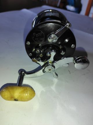 Carrete de pesca Penn 160