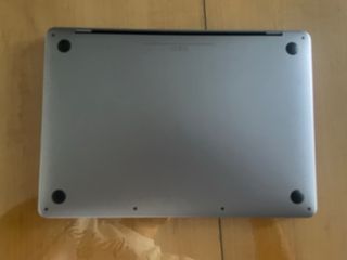 MacBook Pro 13' Touch Bar Plata