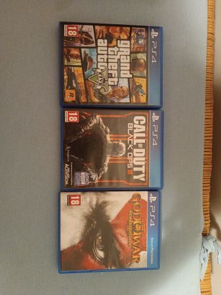 Consola Sony PS4 Negra + Mando + 3 juegos