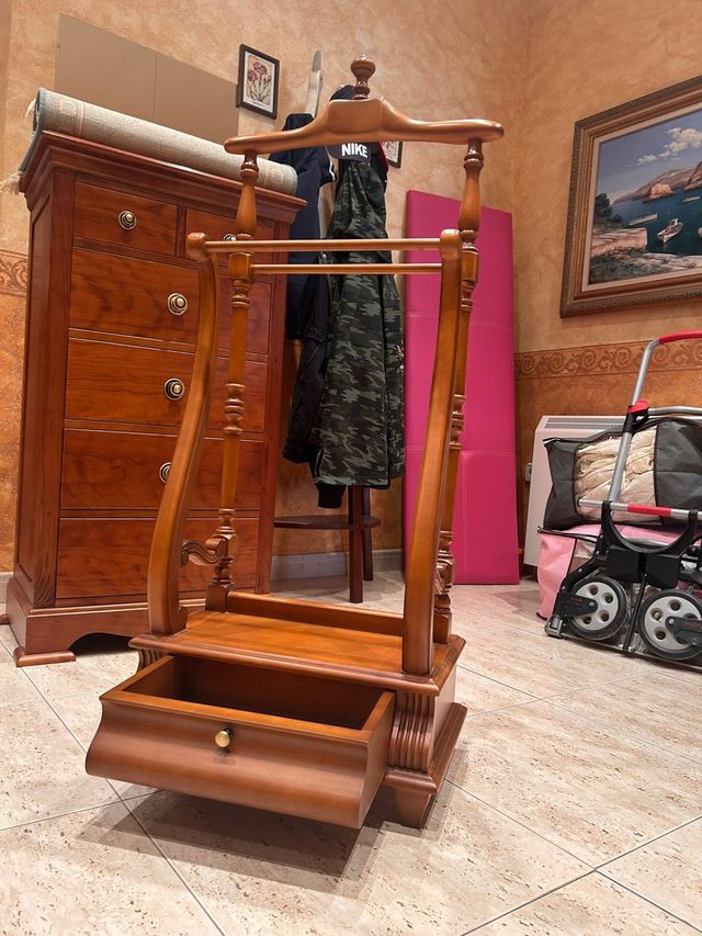 Galán de noche de madera