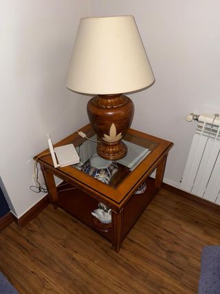 Mesa de centro de madera y cristal