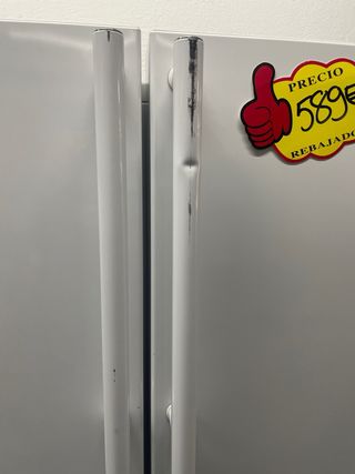 Samsung Americana Blanca con Tara Estética