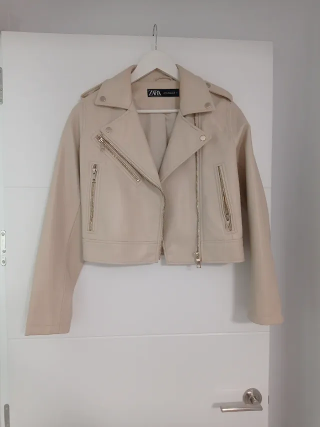 Chaqueta polipiel Zara Talla S Beige
