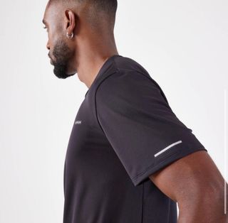 Camiseta Running Transpirable Hombre Negra