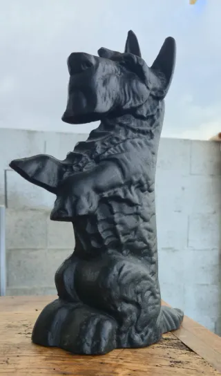 Perro Terrier Escocés Hierro Fundido
