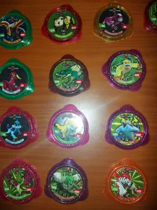 Tazos Invizimals