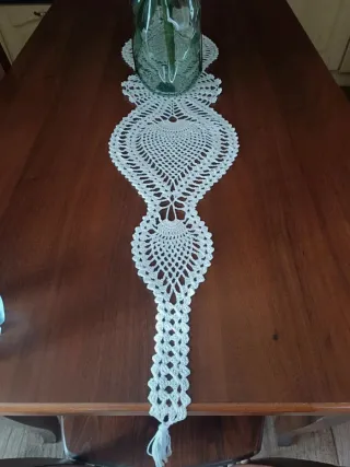 Runner uncinetto fatto a mano su ordinazione