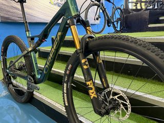Orbea Oiz M10 AXS 2025 Talla L Verde