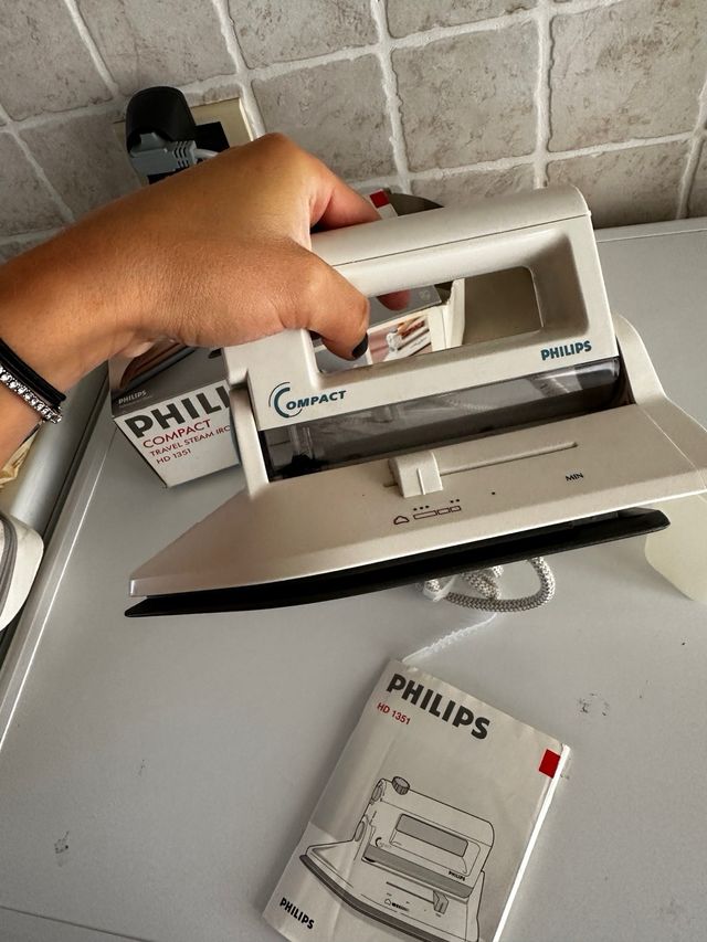 Ferro da stiro Philips Compact HD 1351