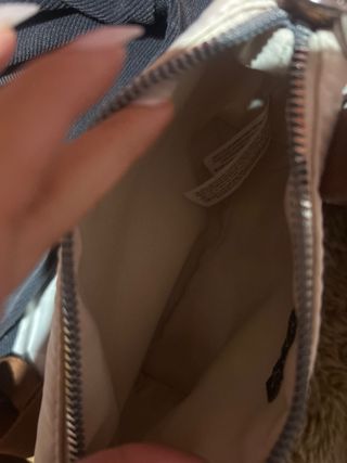 Bolso pequeño beige y marrón