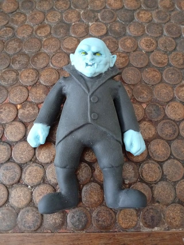 Muñeco vampiro azul, STRETCHAPAL2