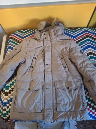 Abrigo beige hombre