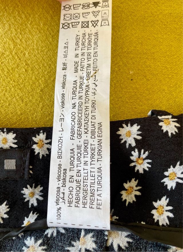 Minifalda Zara flores T. XS