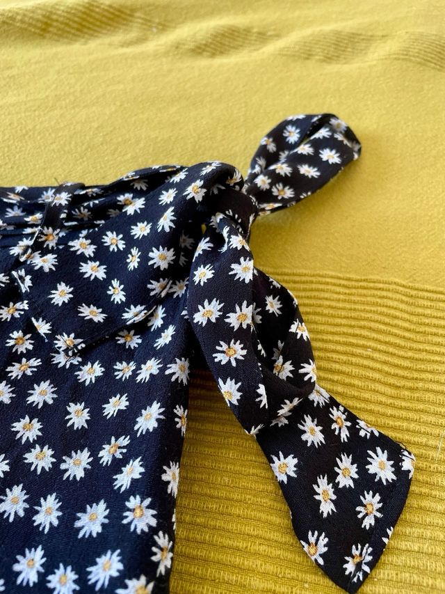 Minifalda Zara flores T. XS