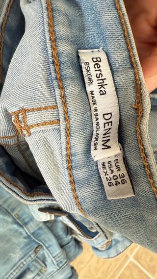 Pantalones pitillo vaqueros desgastados