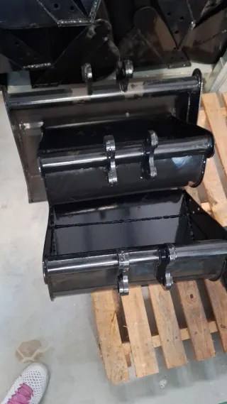 Cazo limpieza miniexcavadora