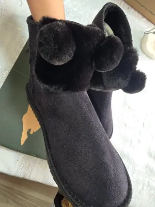 Botas invierno negras con pompón Talla 41