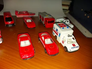 Lote de coches de juguete