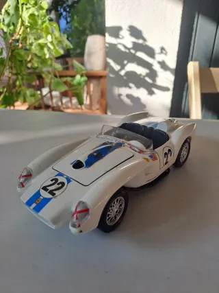 Ferrari Testa Rossa 1/24 Burago