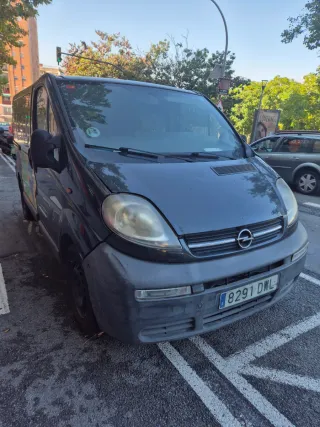 Opel Vivaro 2006