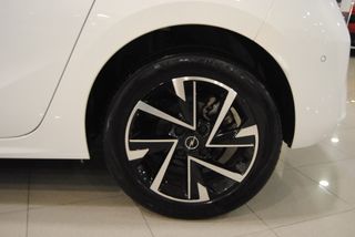 Opel Corsa GASOLINA XHL 100 6V GS 2024