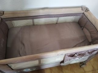 Parque cuna infantil plegable casi nuevo