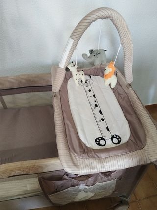 Parque cuna infantil plegable casi nuevo