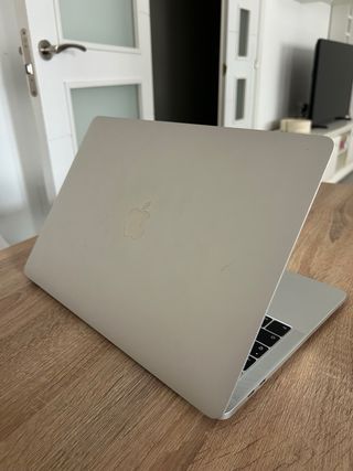 MacBook Pro 13 2019
