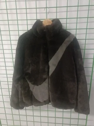 Chaqueta Nike Mujer Talla S/M Marrón