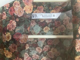 Vestido Zara floral Talla M