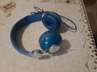 Cuffie blu e argento