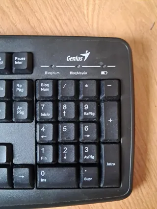 Teclado Genius Bluetooth Negro