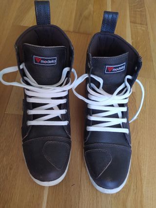 Botas de Moto Marca Modeka