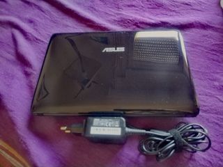 Portátil Asus PC Negro y Dorado