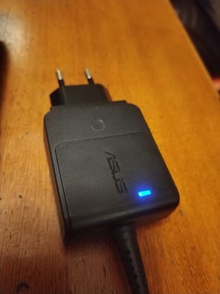 Portátil Asus PC Negro y Dorado