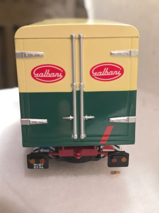 Camion Fiat 643 N "Galbani" DeAgostini 1/43