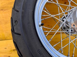 Rueda de radios trasera 16” Harley Davidson