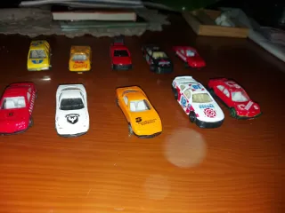 Lote 10 coches de juguete