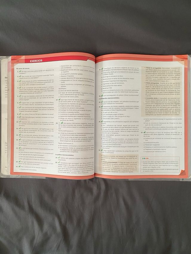 Economia 1 de batx McGrawhill