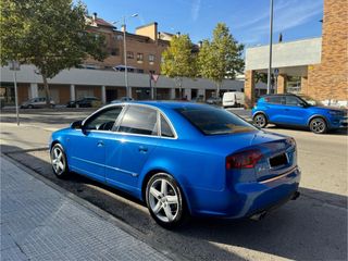 AUDI A4 2.0 TDI LOOK S4