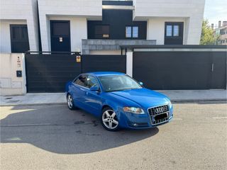 AUDI A4 2.0 TDI LOOK S4