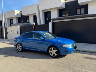 AUDI A4 2.0 TDI LOOK S4