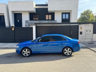 AUDI A4 2.0 TDI LOOK S4