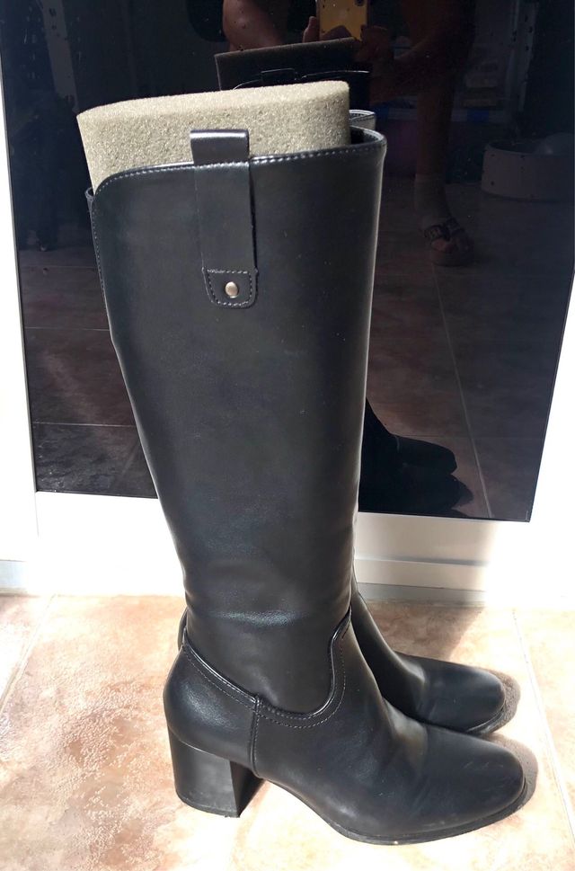 Botas altas polipiel negras